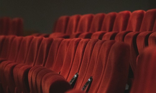 a row theater chairs